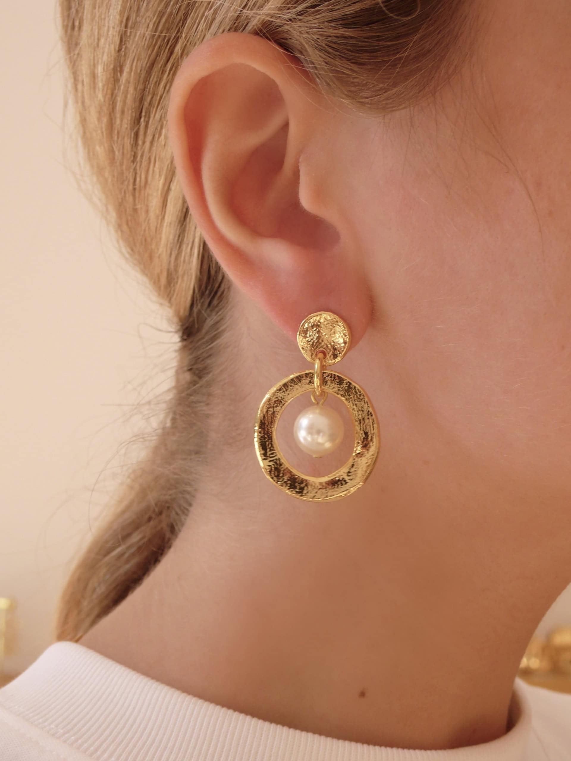 Photo portée Pierced Earrings Golden 1001 Nuits