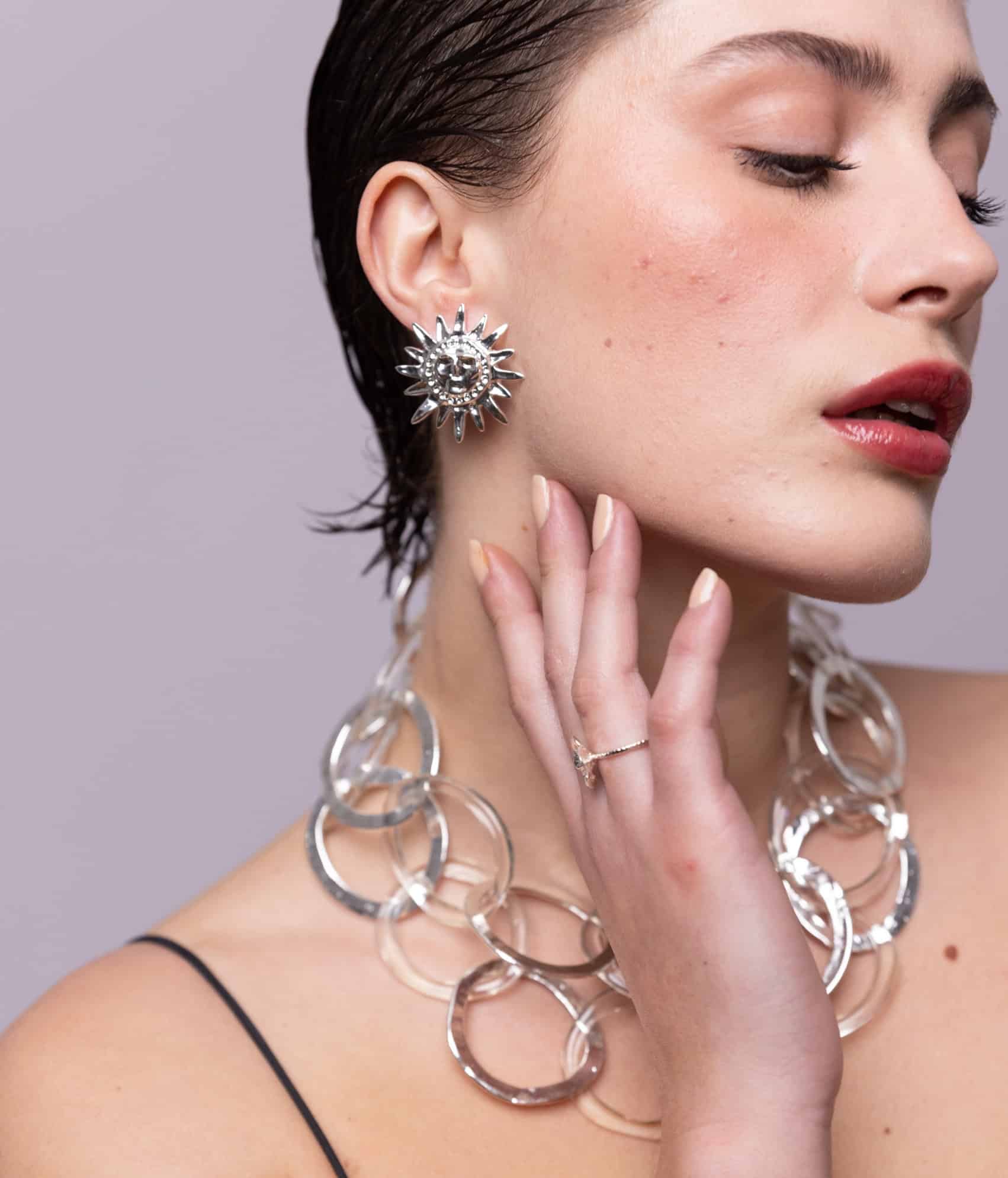 Photo portée Boucles D'oreilles Percées Argenté 41 Degrés