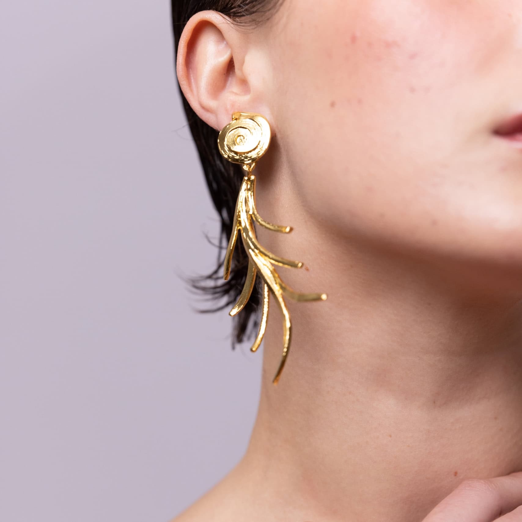 Photo portée Clip-on Earring Golden Paris