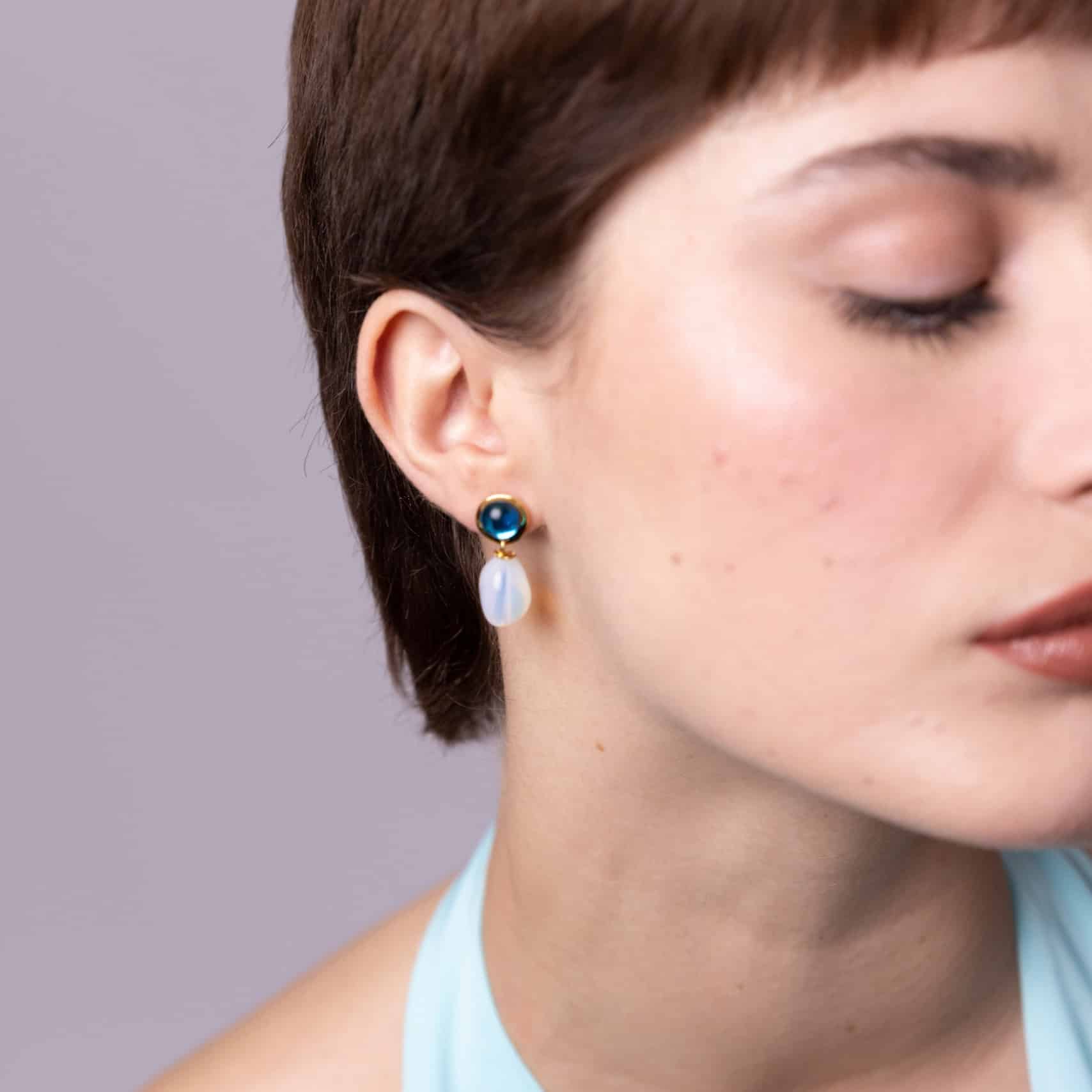 Photo portée Boucles D'oreilles Percées Délicatesse