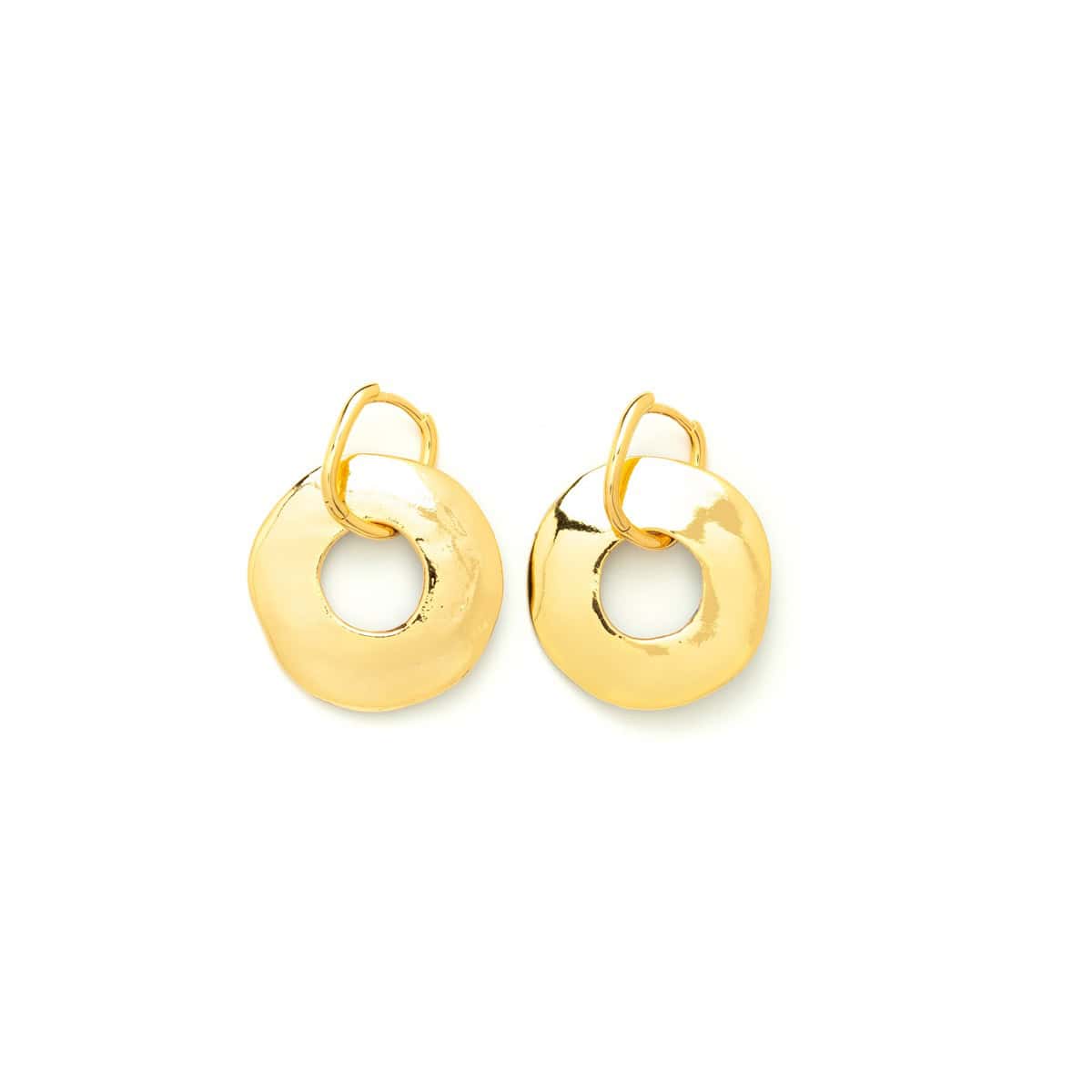 Photo portée Boucles D'oreilles Percée Doré Premier Rendez-vous