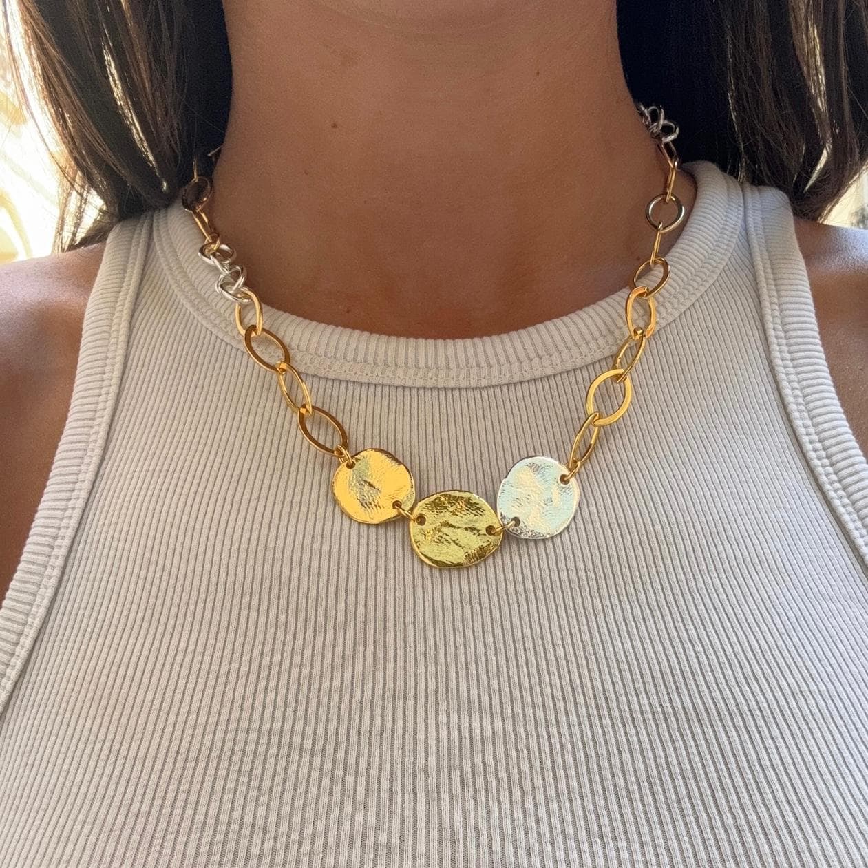 Photo portée Collier Doré Argente Mille Et Une Nuit