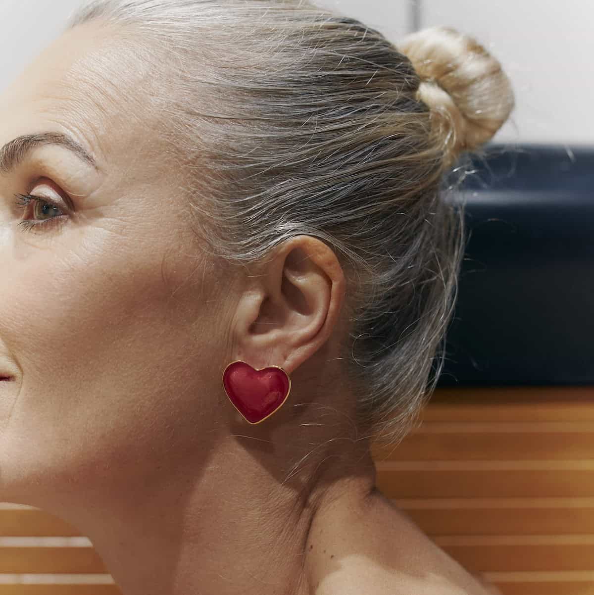 Photo portée Pierced Earrings First Appointment