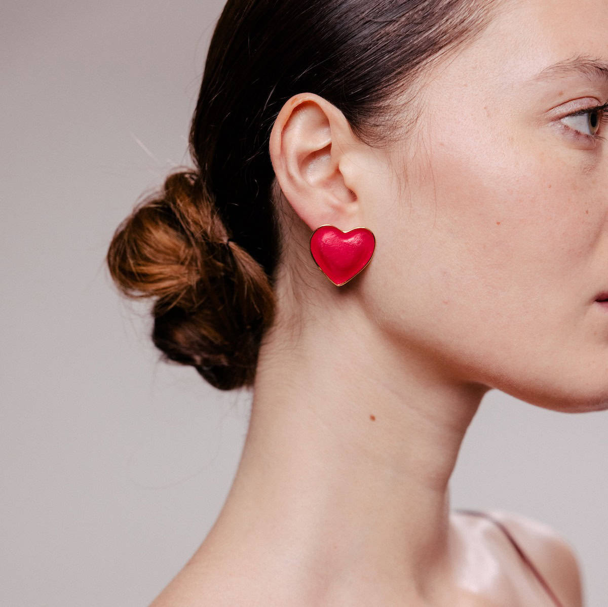 Photo portée Pierced Earrings First Appointment