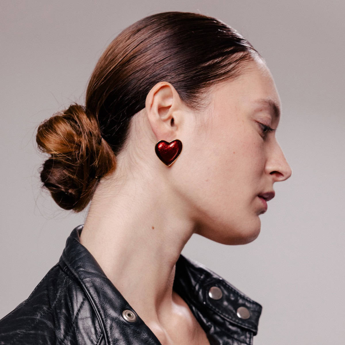 Photo portée Boucles D'oreilles Percées Premier Rendez-vous