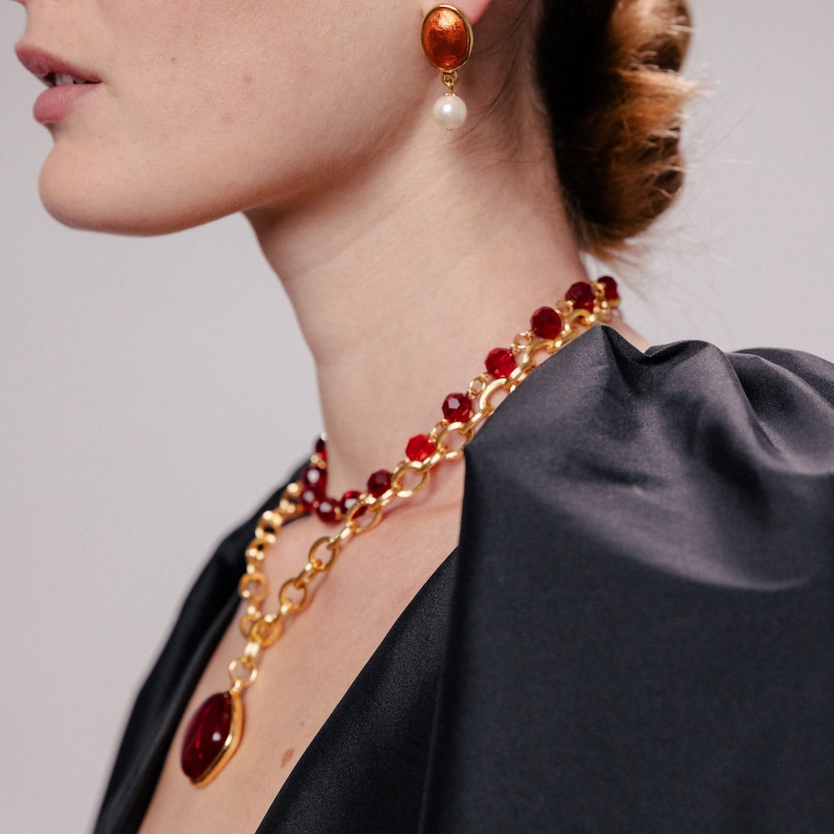 Photo portée L'amoroso Pierced Earrings