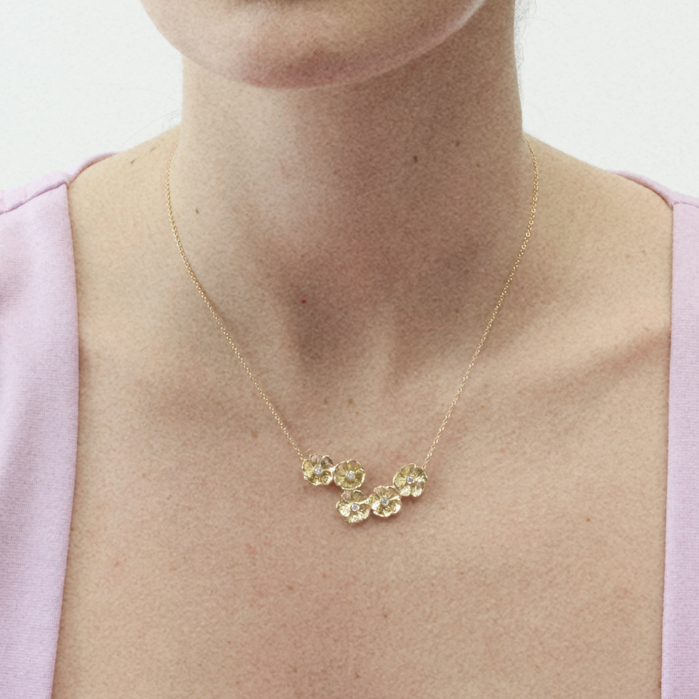Photo portée Collier Bouquet