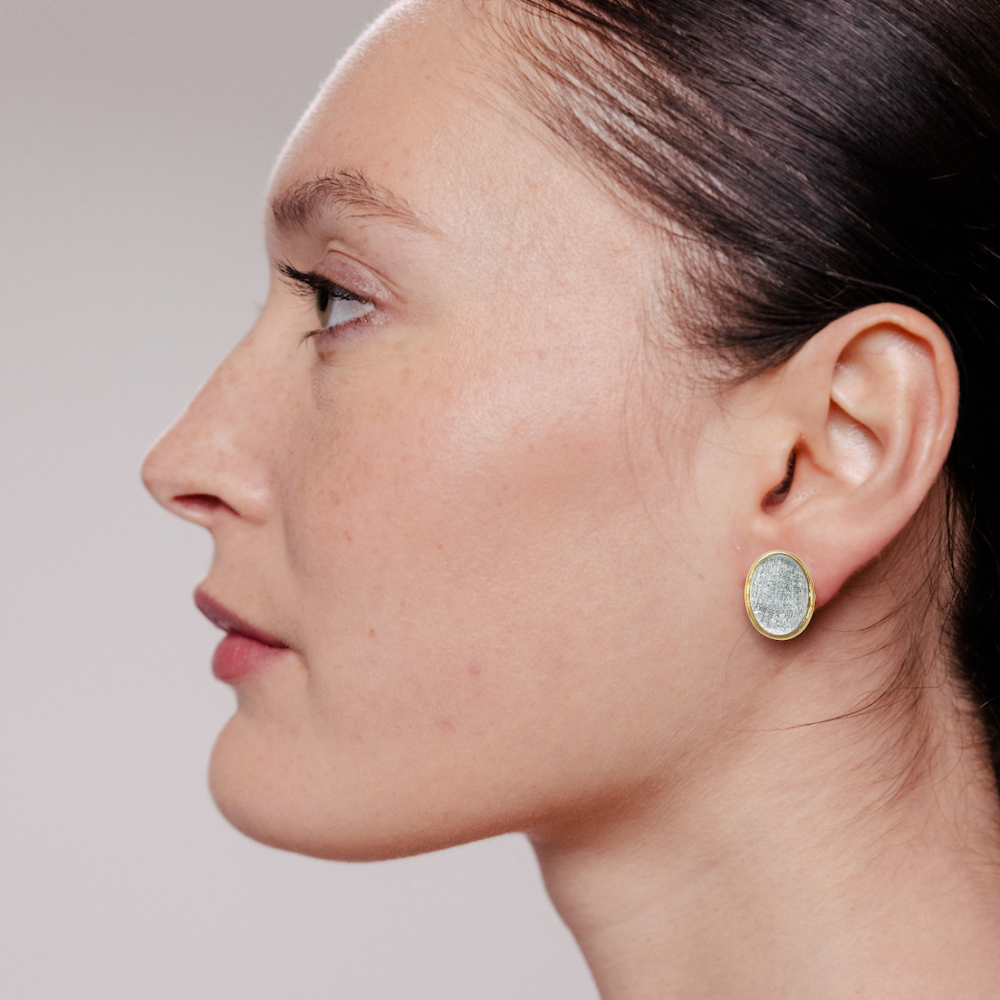 Photo portée Boucles D'oreilles Percées L’amoroso