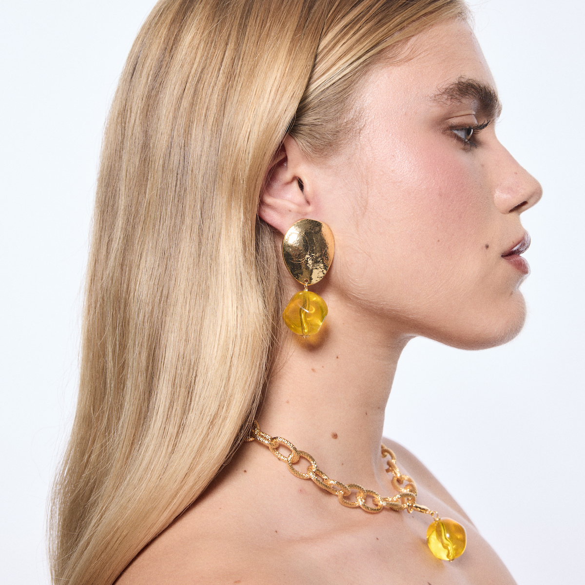 Photo portée Boucles D'oreilles Clips Nelly