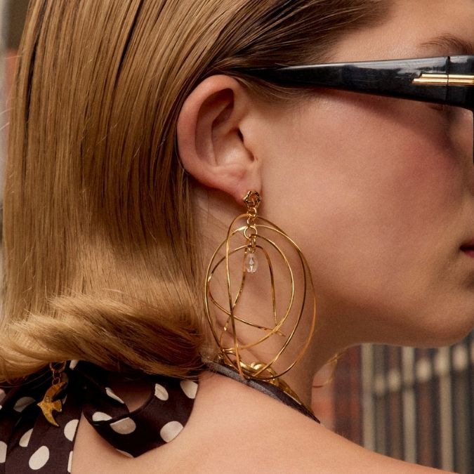 Photo portée Boucles D’oreilles Percées 360°