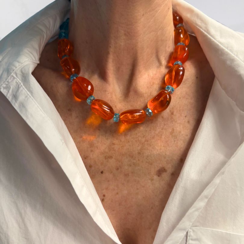 Photo portée Collier Balade Orange