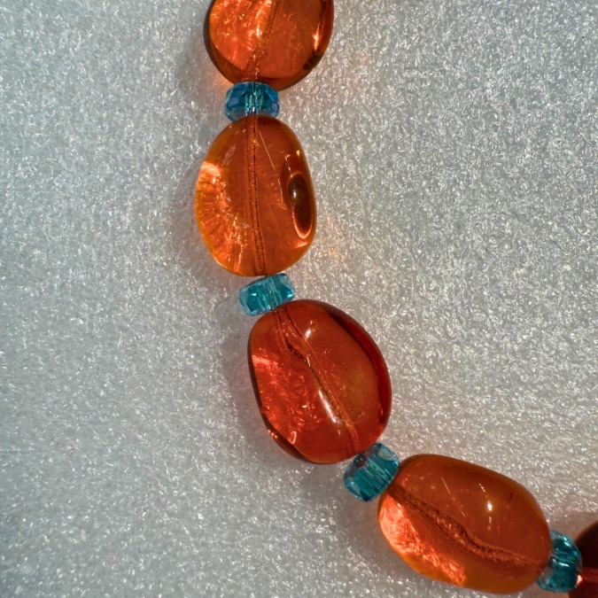 Photo portée Collier Balade Orange